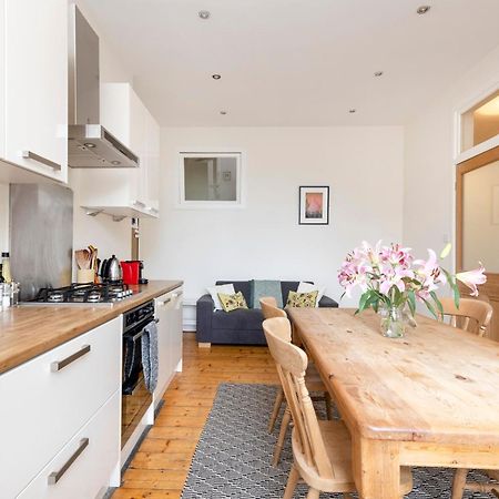 Tasteful 1-Bedroom Apartment Near Edinburgh Meadows 외부 사진