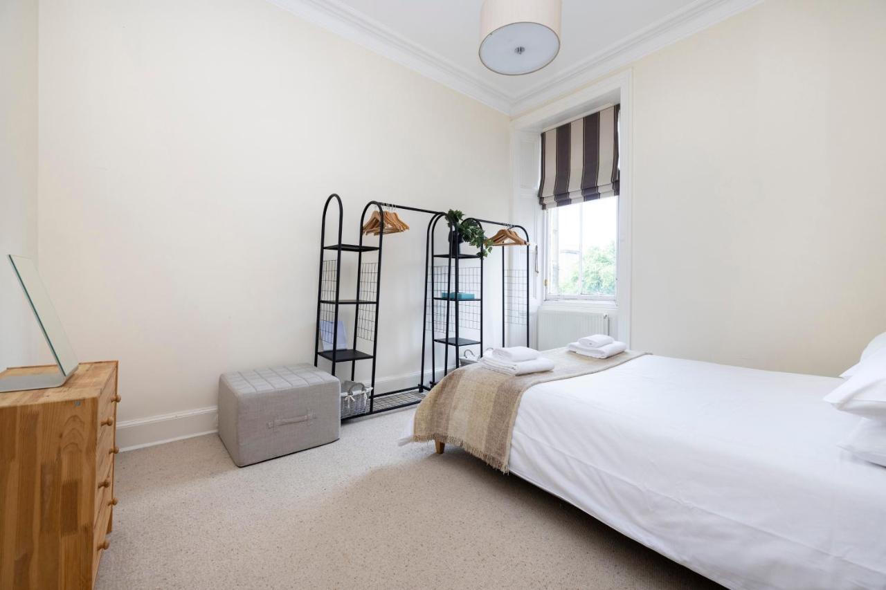 Tasteful 1-Bedroom Apartment Near Edinburgh Meadows 외부 사진