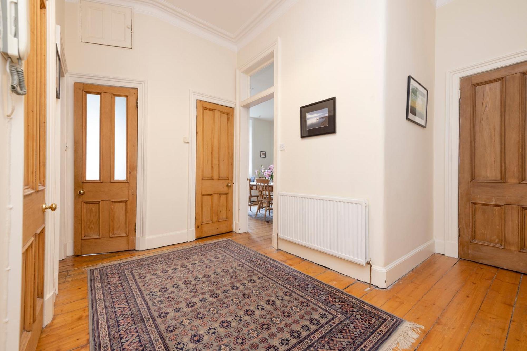 Tasteful 1-Bedroom Apartment Near Edinburgh Meadows 외부 사진